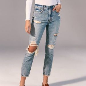 High rise mom jeans—NEW, never worn, tags on!!!